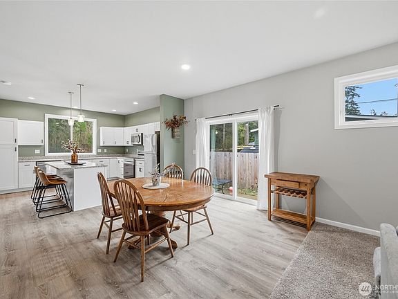 4th image of 8470 Golden Valley Drive