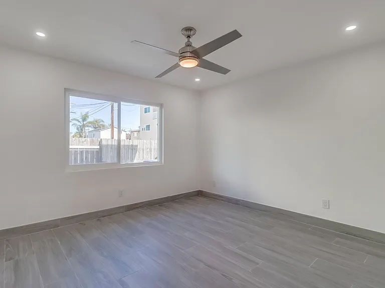 4840 Del Monte Ave #C — Photo 14