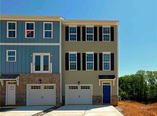 13829 Village View Dr, Midlothian, VA 23114