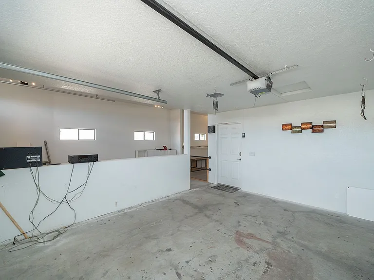 3910 Coral Reef Dr — Photo 36