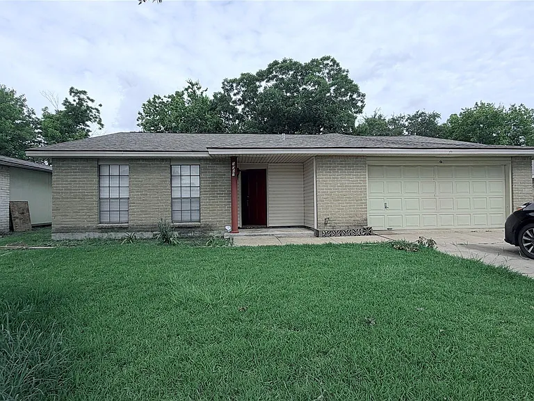 15507 Mira Monte Dr — Photo 2