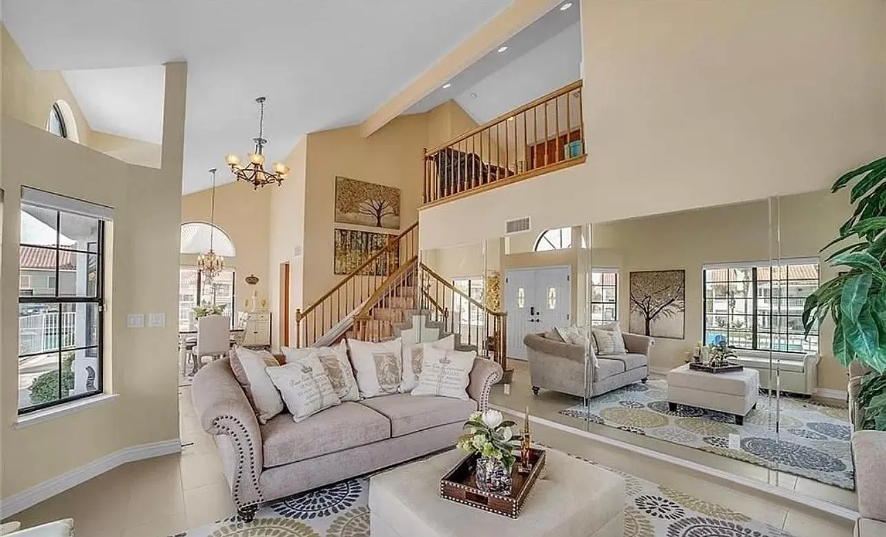 3 bed, 2097 sqft, $5,000 — Photo 4