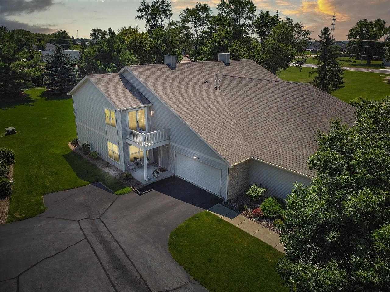 1369 Sienna Crossing, Janesville, WI 53546 Zillow