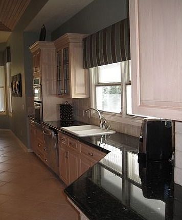 3rd image of 3265 Montara Dr