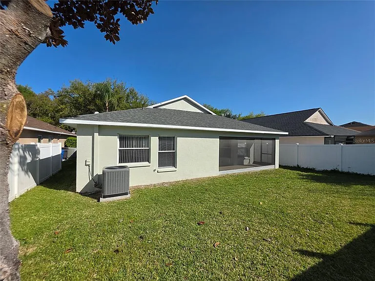 730 Straw Lake Dr — Photo 24