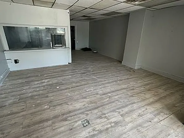 1166 Fort St, Lincoln Park, MI 48146