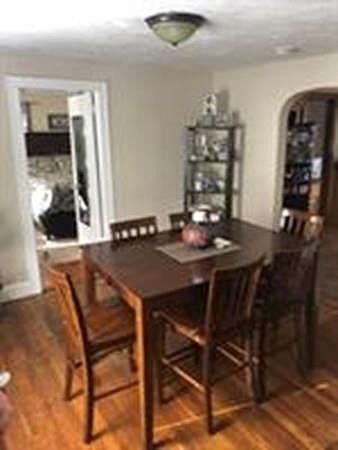 2nd image of 29 Mount Pleasant St #2