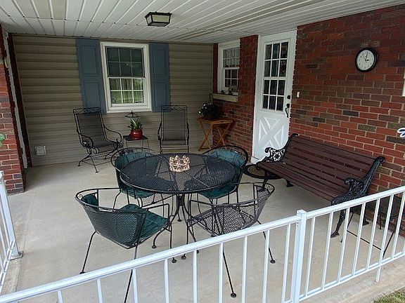 4th image of 1308 Eastwood Dr
