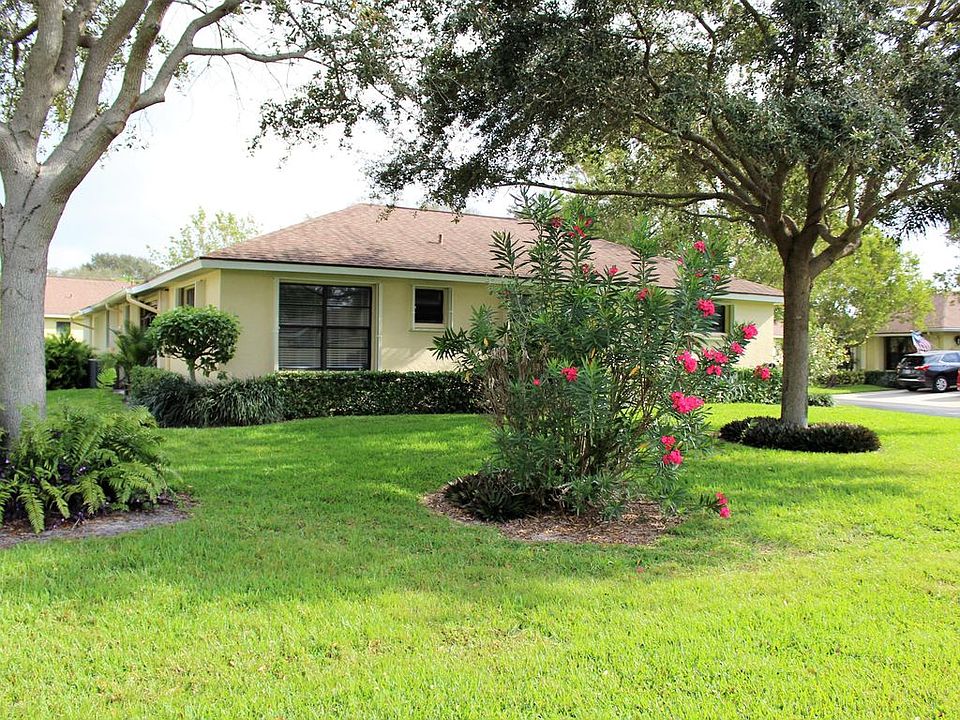 1st image of 9870 Pecan Tree Dr APT A