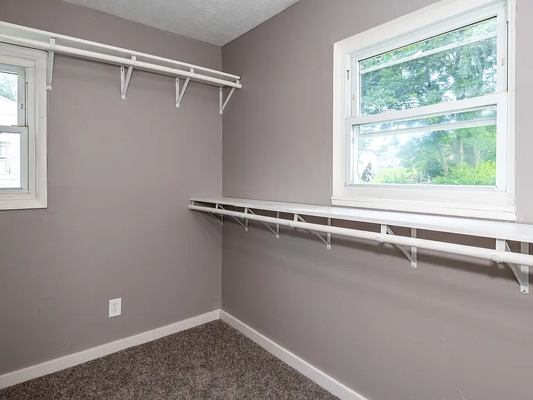 2821 Blackhawk Rd — Photo 17
