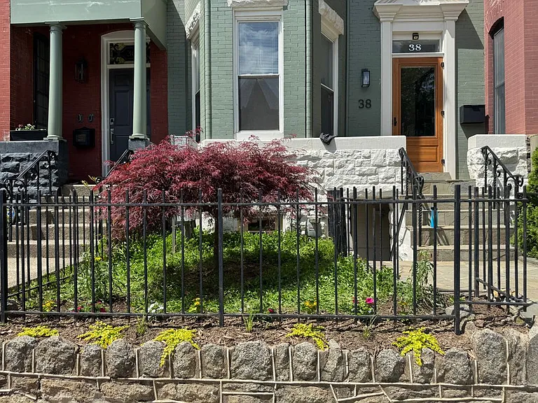 38 Q St NE #B — Photo 1