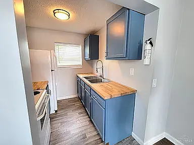 2 bed, 840 sqft, $1,300 — Photo 1