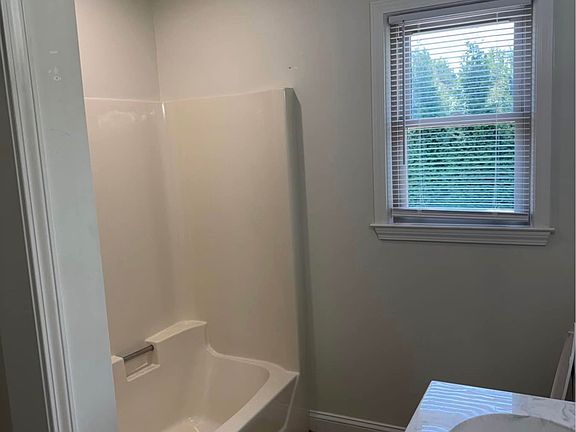 5th image of 1532 Rhodes Rd APT C
