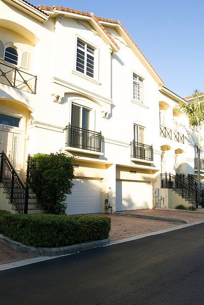 Front of house, exterior