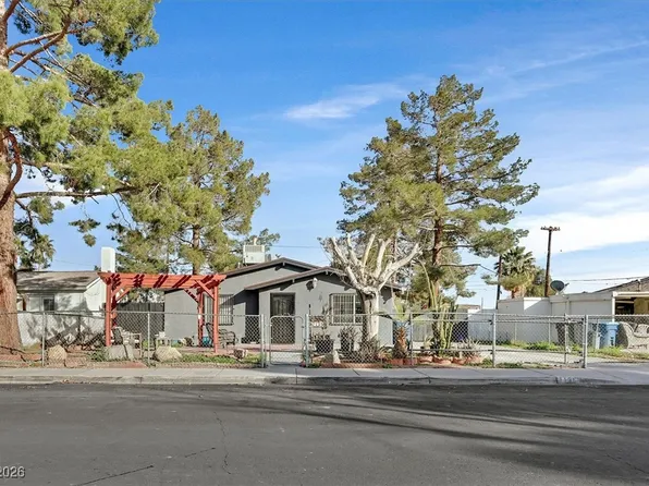 1135 S 10th St, Las Vegas, NV 89104