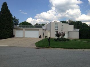 164 N 350 W, Valparaiso, IN 46385