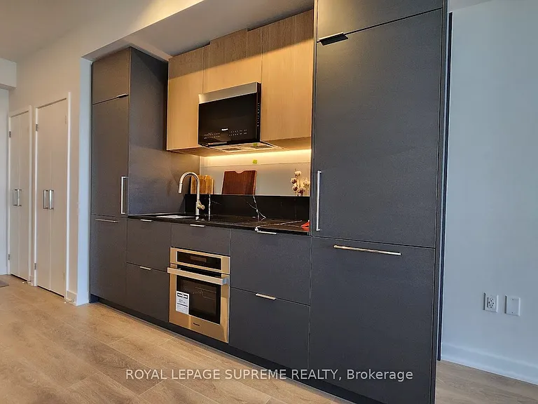 1 Fairview Rd E #2705 — Photo 4