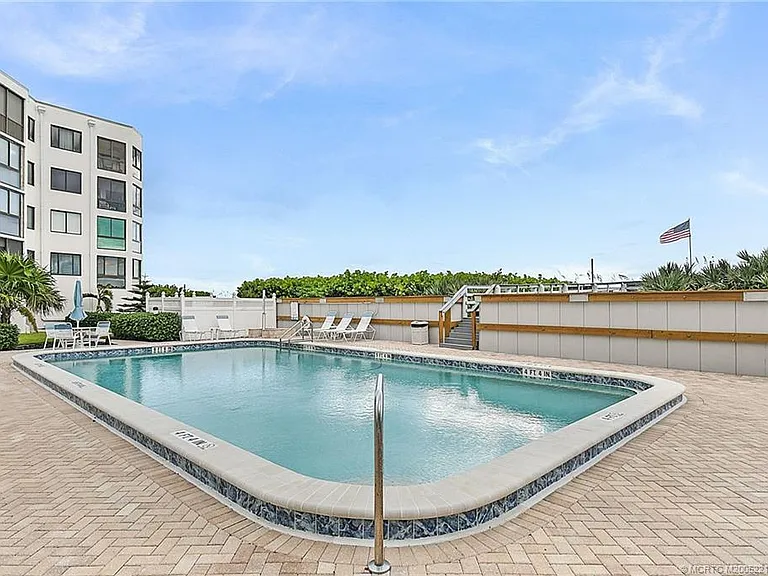 2375 NE Ocean Blvd #E402 — Photo 44