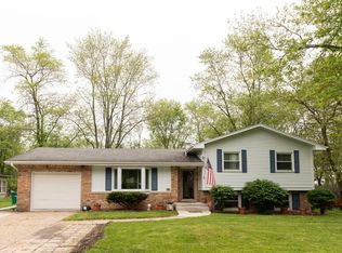 5905 Grant Pl, Merrillville, IN 46410