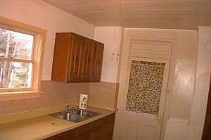 2nd image of 1552 W 4th St