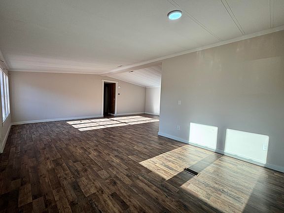 4th image of 5861 Luckeys Bridge Road