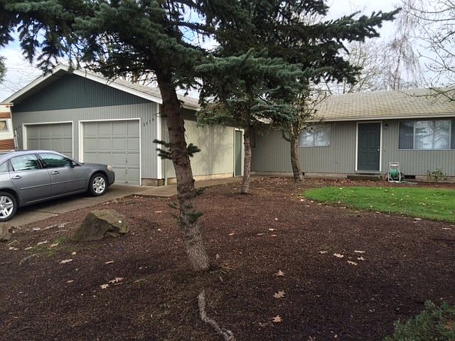 2nd image of 2601 Prairie Pl SE