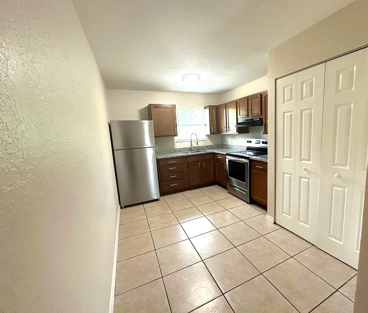 Cozy 2 bed 1 bath Apartment in Titusville — Photo 4