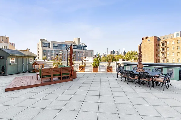 Sold by Compass | media 2