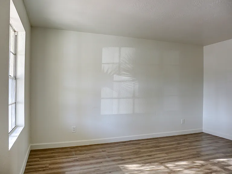 1453 S Cochise — Photo 29