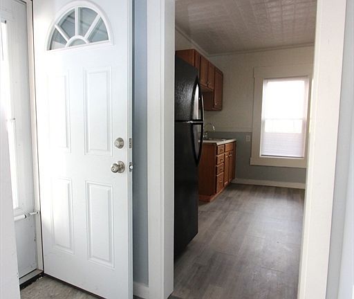 4th image of 206-206 Cross St #210