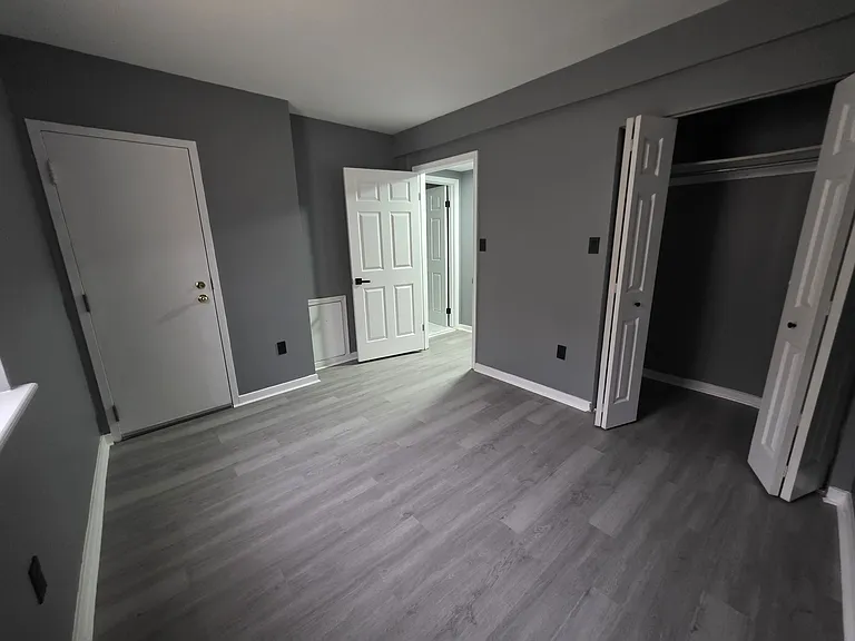 516 Saint Paul Pl #3 — Photo 6