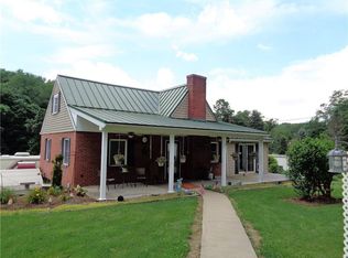 157 Barr Rd, Finleyville, PA 15332