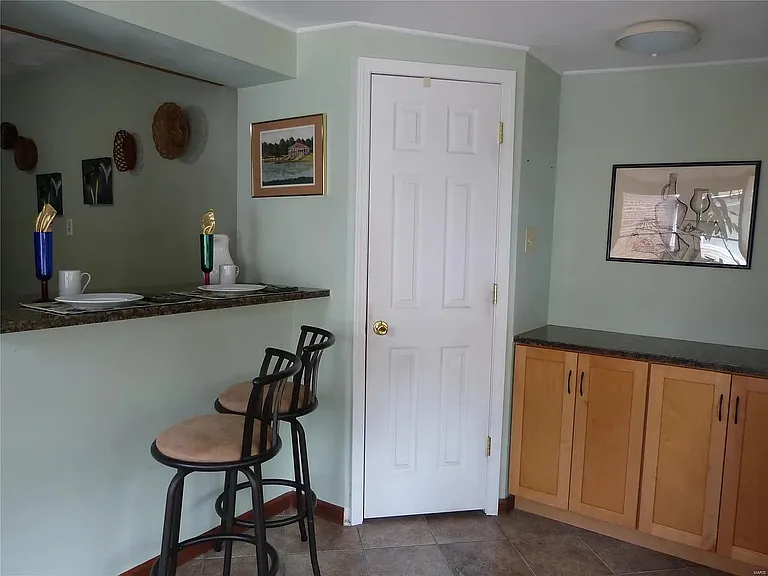 9043 Kathleen Ave — Photo 11