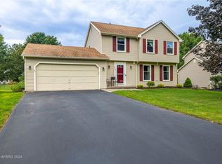 711 Brookeville Dr, Webster, NY 14580