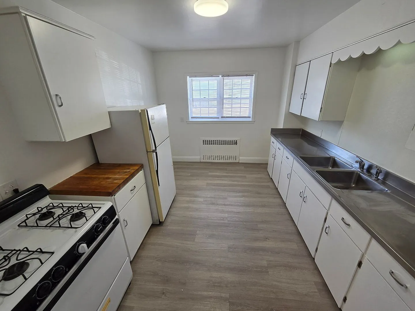 308w8th — Photo 3