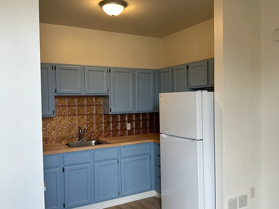 1516 Brighton Pl #2