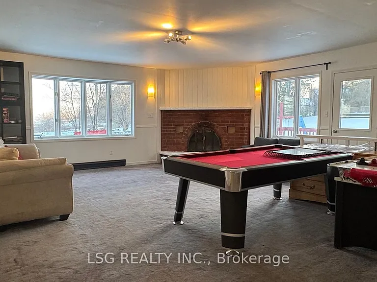 754 The Queensway S #MAIN — Photo 8