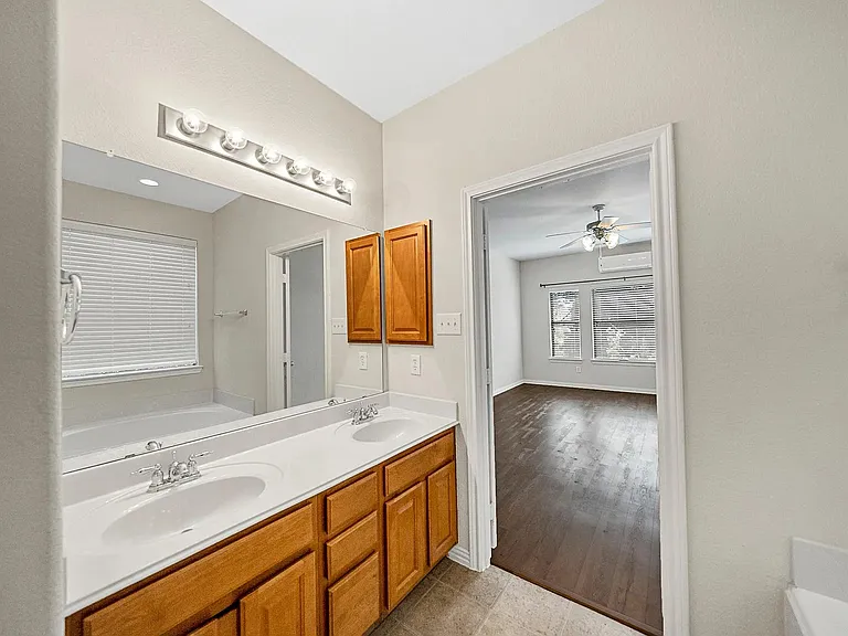 2861 Laurel Oak Dr — Photo 23