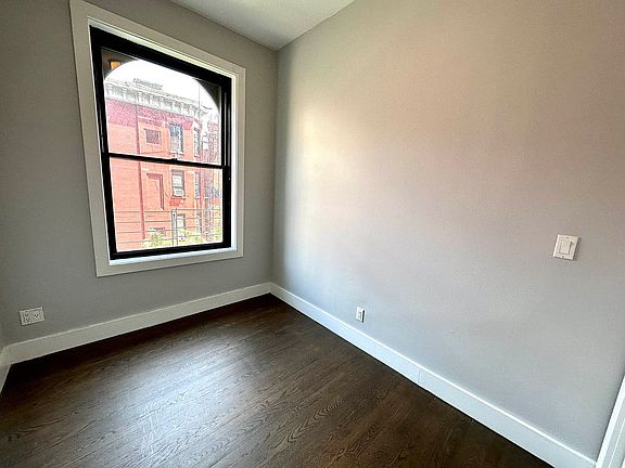 3rd image of 74 W 69th St APT 4F