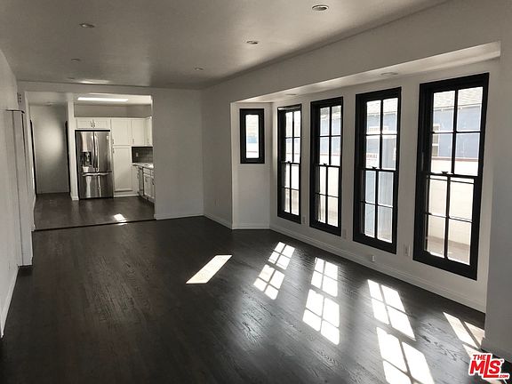 5th image of 10810 Tabor St