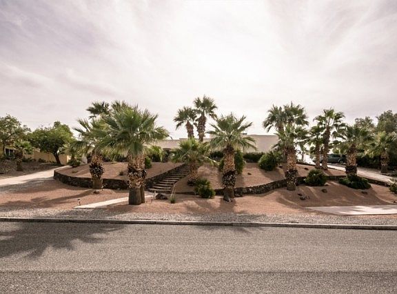 2nd image of 2610 Caribbean Dr