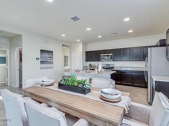5th image of 1307 W RAYMOND Avenue