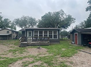 24857 Lakeview Dr, Mathis, TX 78368
