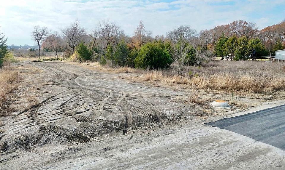 2nd image of Clark Ct