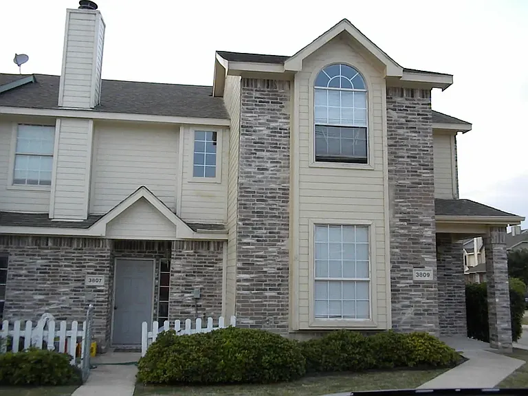 3809 Brandon Park Dr — Photo 3