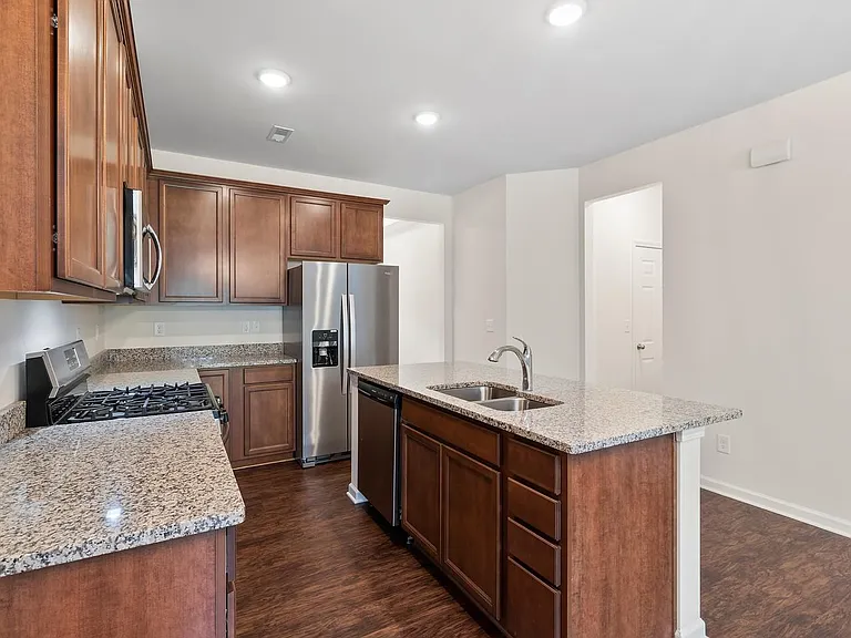 5522 Harris Cove Dr — Photo 4