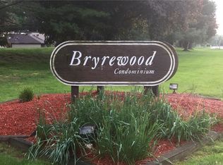 806 Twin Circle Dr #806, South Windsor, CT 06074