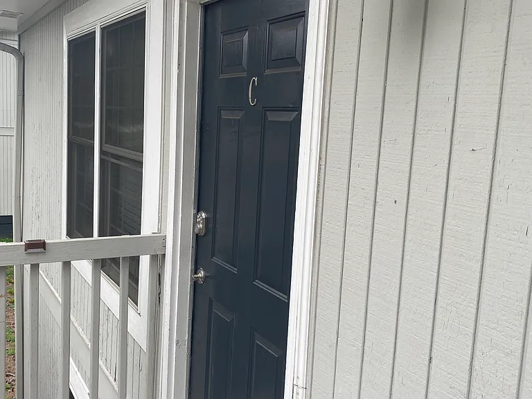1435 Fernwood Glendale Rd #C — Photo 3