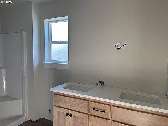 5th image of 10604 NE 122nd Pl