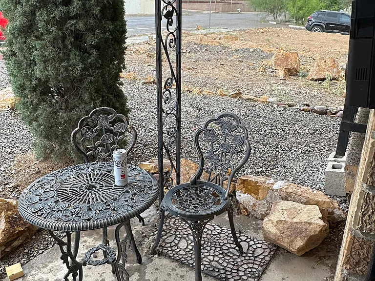 1006 W Yandell Dr — Photo 14